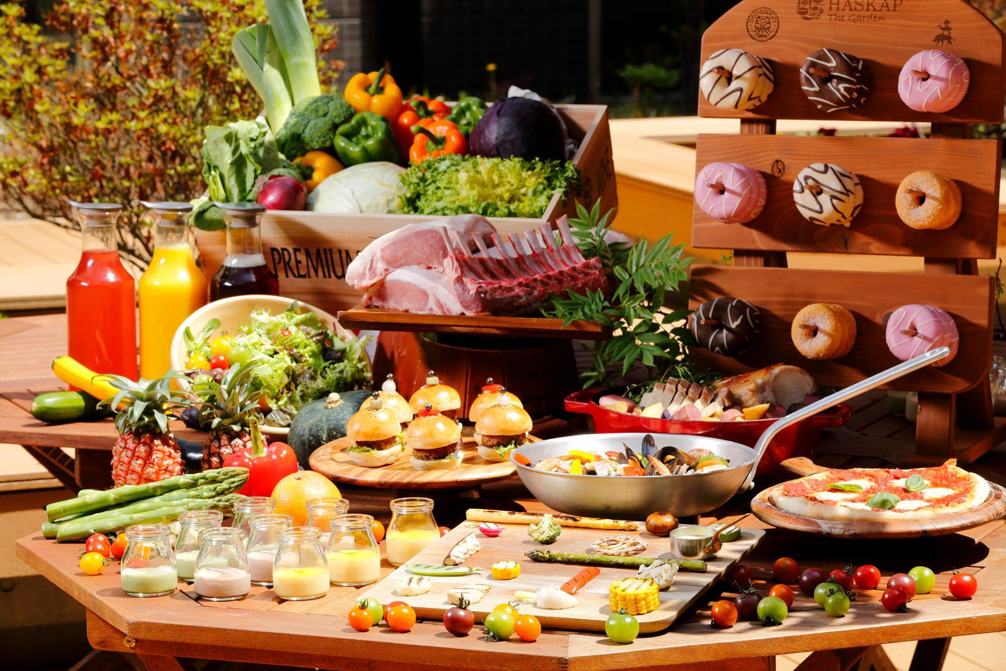 Hotel Ana Crowne Plaza Chitose By Ihg Esterno foto A buffet