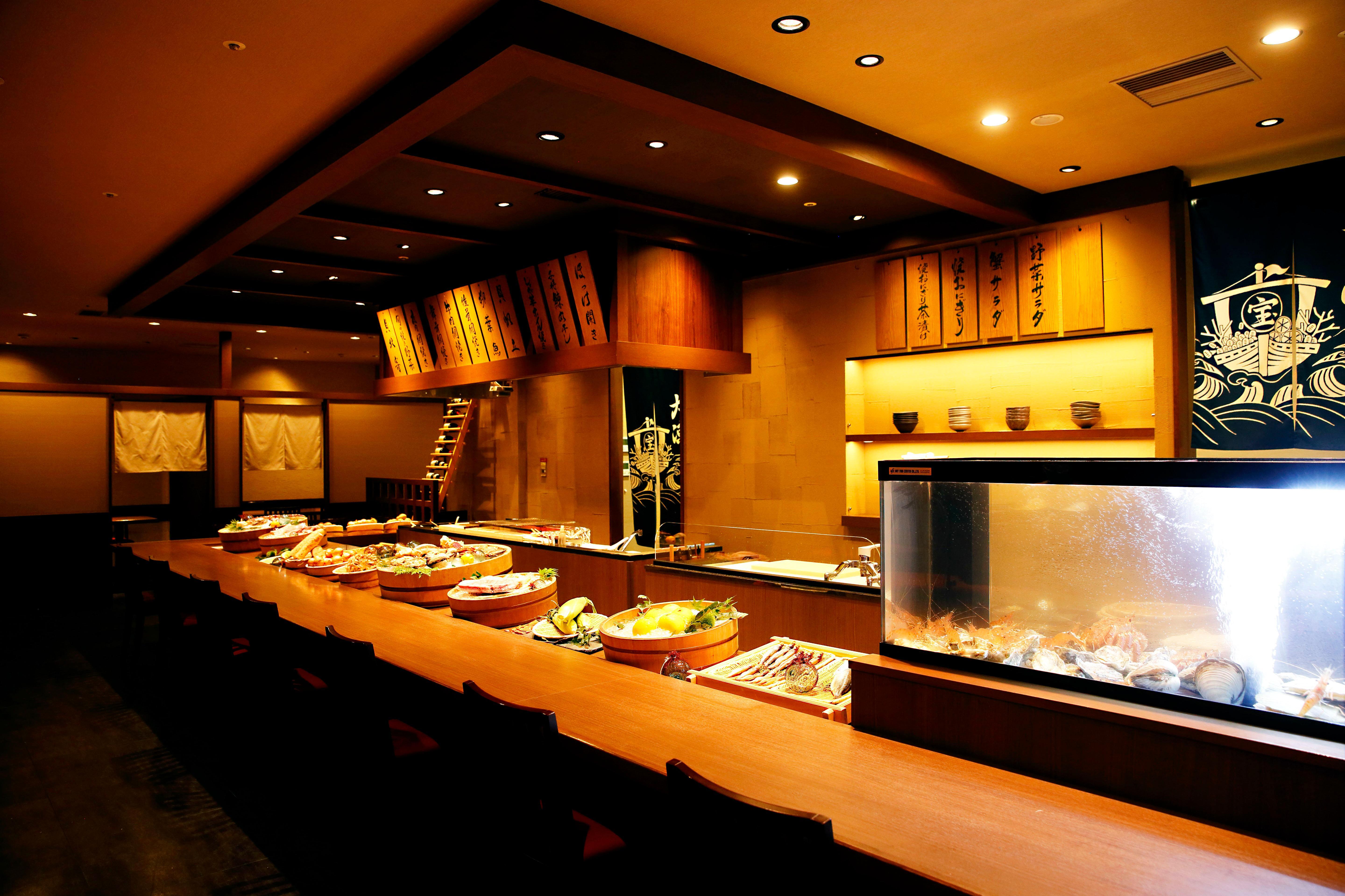 Hotel Ana Crowne Plaza Chitose By Ihg Esterno foto Interior of a sushi bar