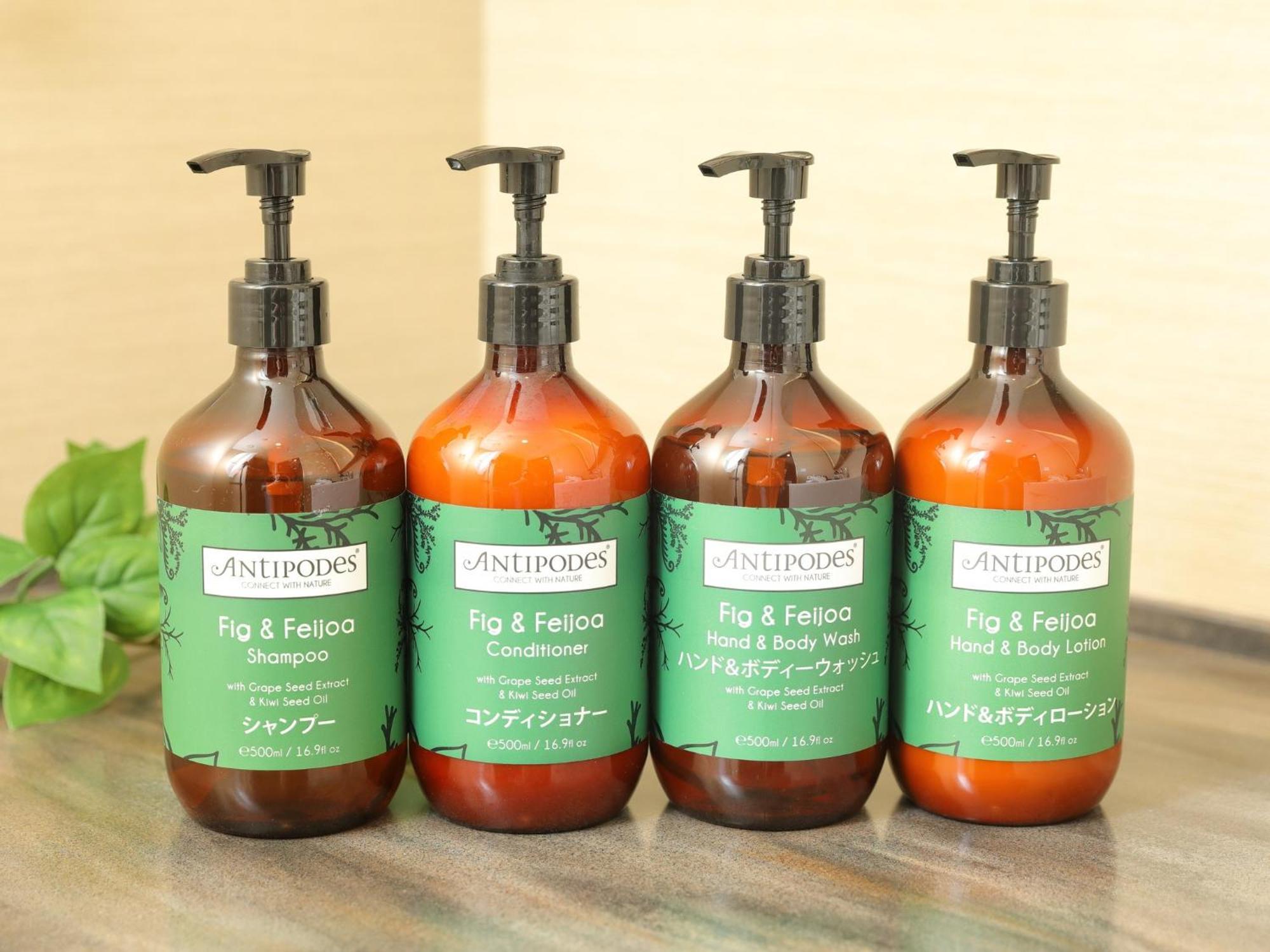 Hotel Ana Crowne Plaza Chitose By Ihg Esterno foto A selection of Antipodes products