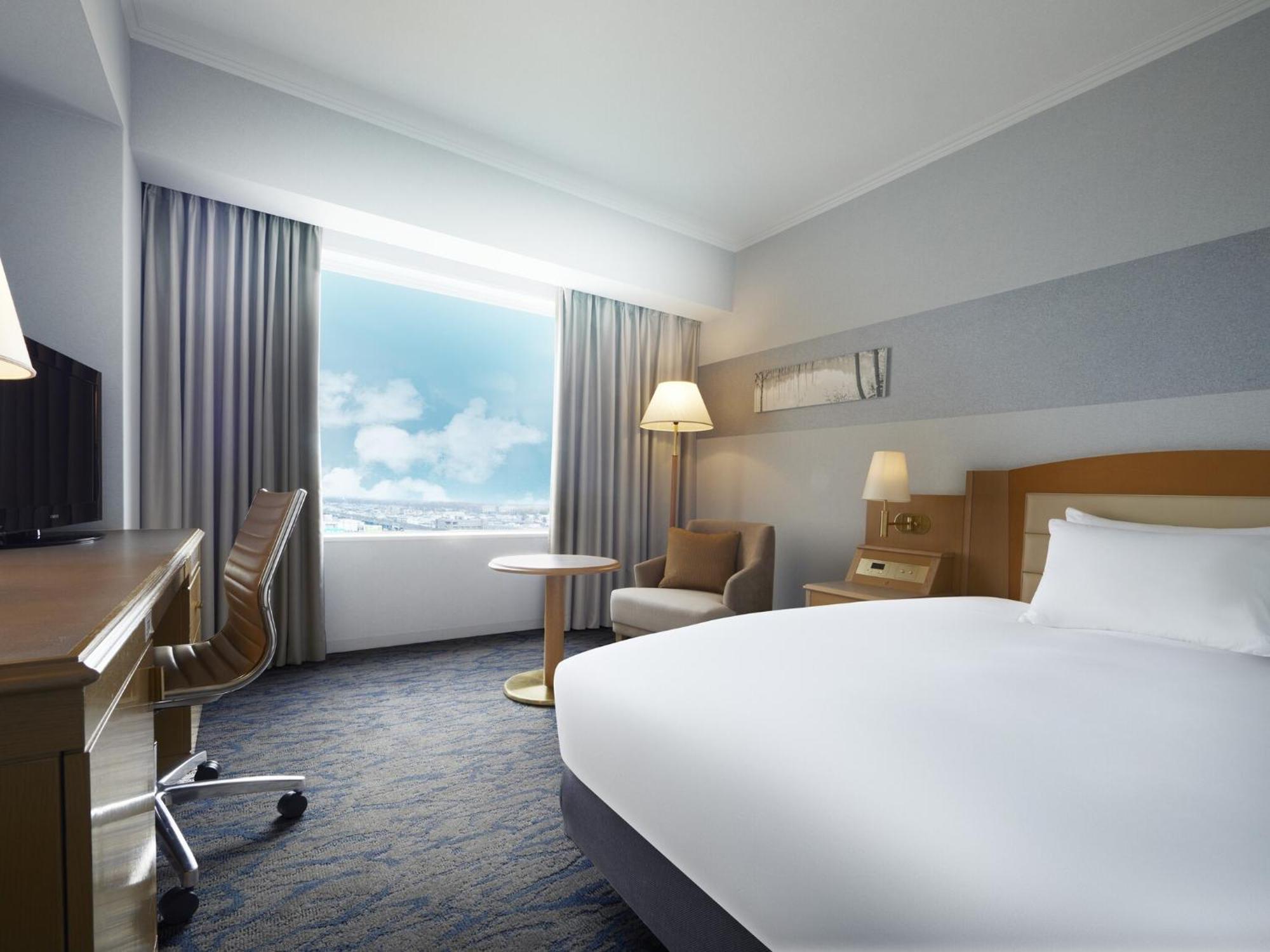 Hotel Ana Crowne Plaza Chitose By Ihg Esterno foto Deluxe Room