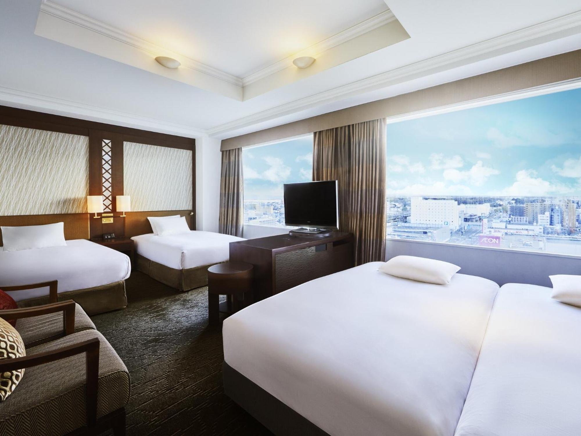 Hotel Ana Crowne Plaza Chitose By Ihg Esterno foto Deluxe Family Room