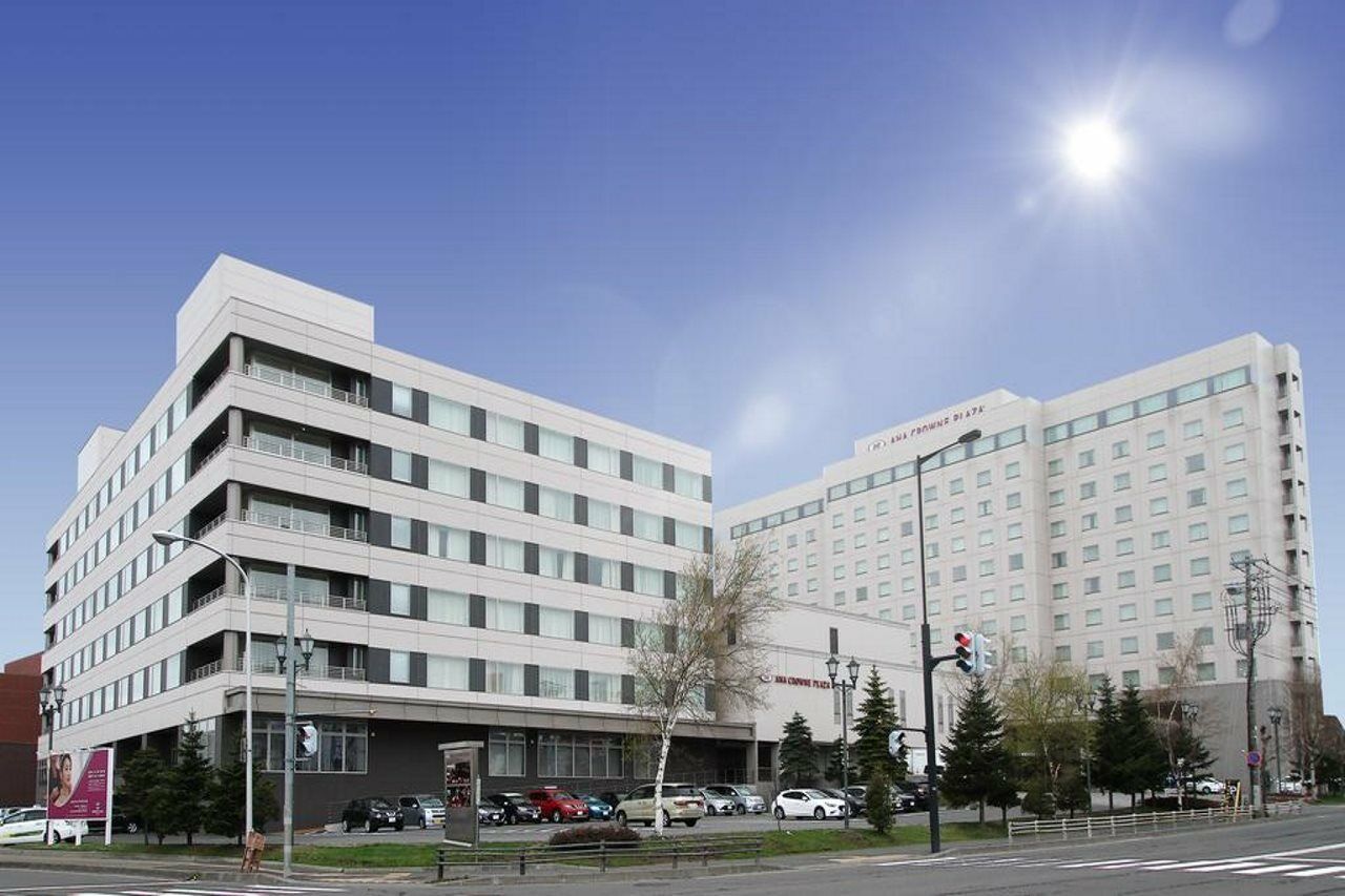 Hotel Ana Crowne Plaza Chitose By Ihg Esterno foto