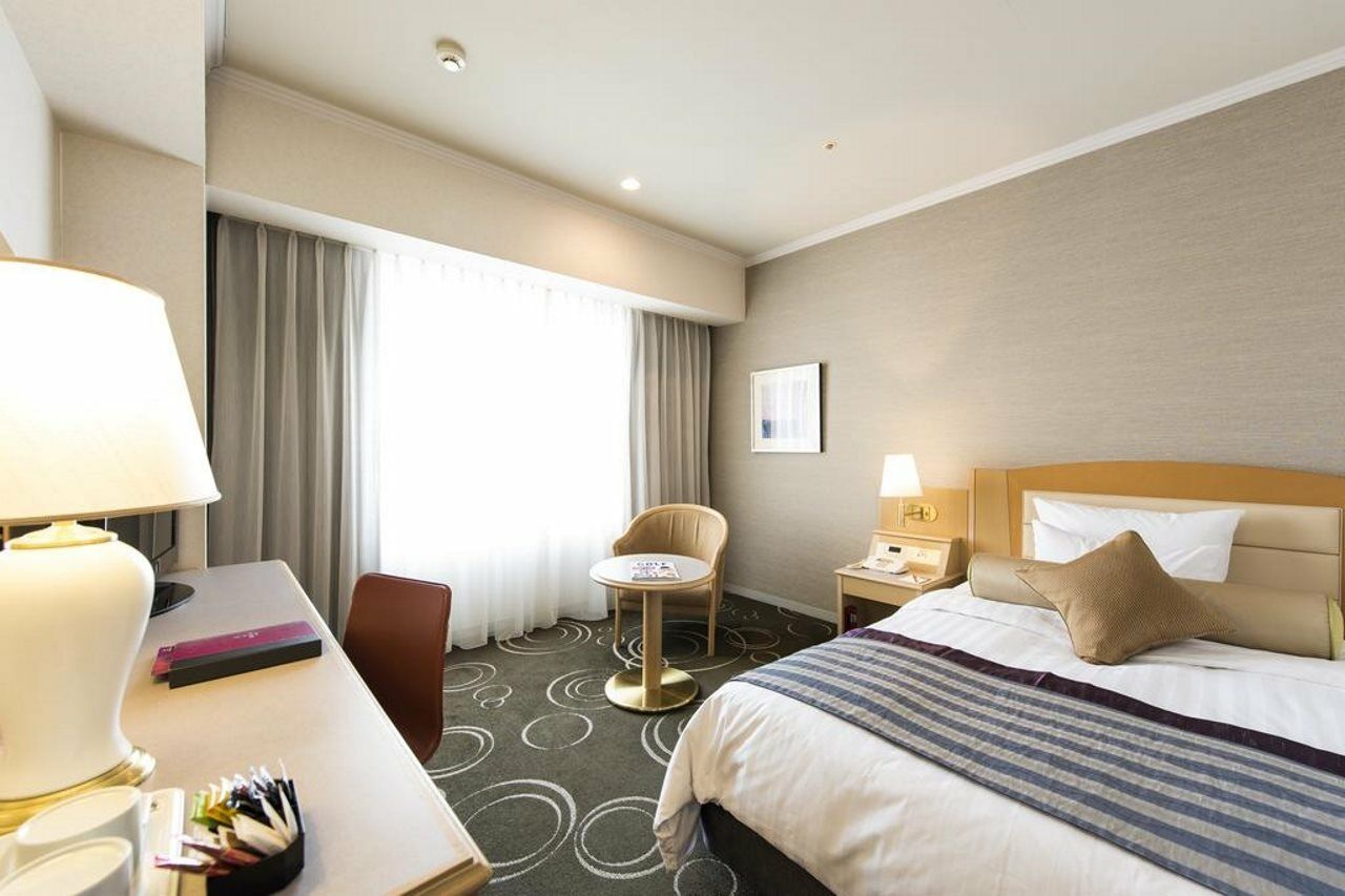 Hotel Ana Crowne Plaza Chitose By Ihg Esterno foto Deluxe room